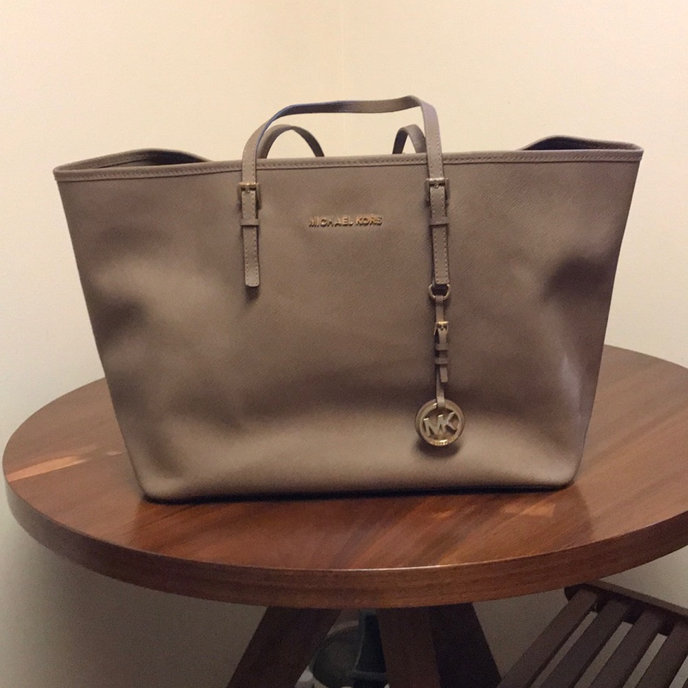 Michael kors large tote bag